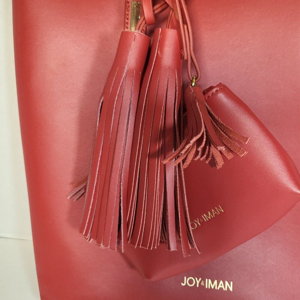 Joy & Iman Large Red Leather Tassel Tote with Wristlet and Removeable Insert - Picture 5 of 16